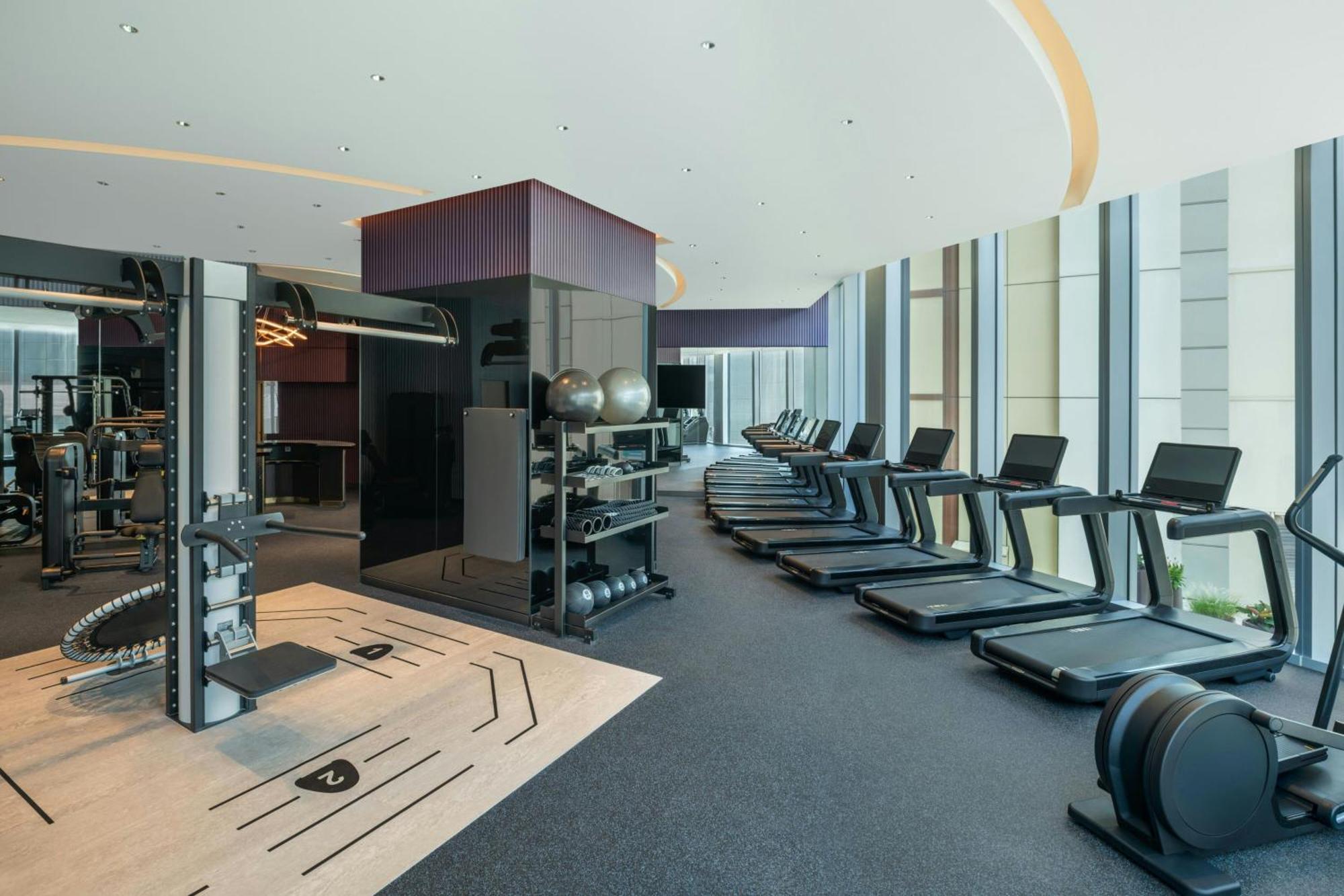 W Macau - Studio City Buitenkant foto The gym at The Hari